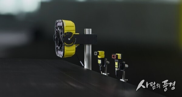 The Cognex SLX logistics devices are ready to take on specific logistics applications.