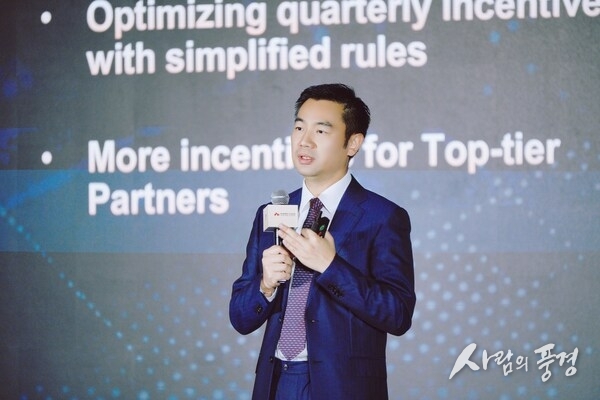 Li Shi, President of Huawei Cloud Computing Global Sales
