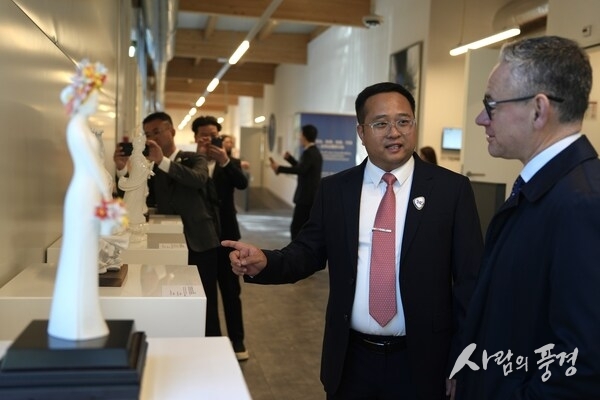 Photo taken on Feb. 24 shows Fang Junqin, Party Chief of Dehua County in southeast China